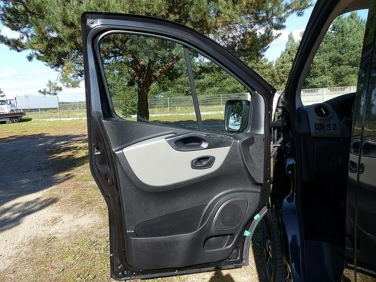 Renault Trafic - Zdjęcie 20