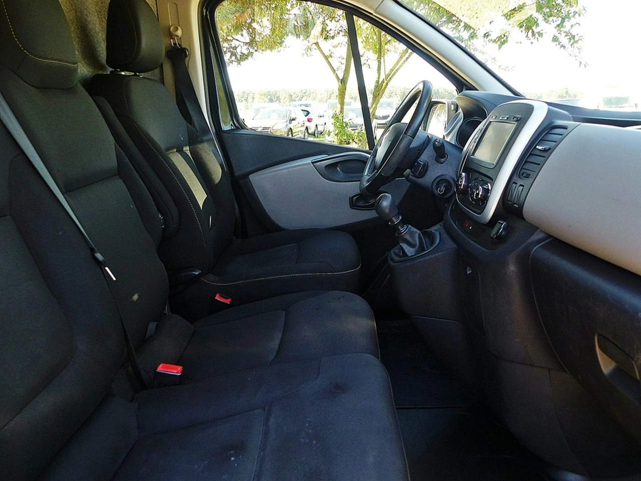 Renault Trafic - Zdjęcie 25