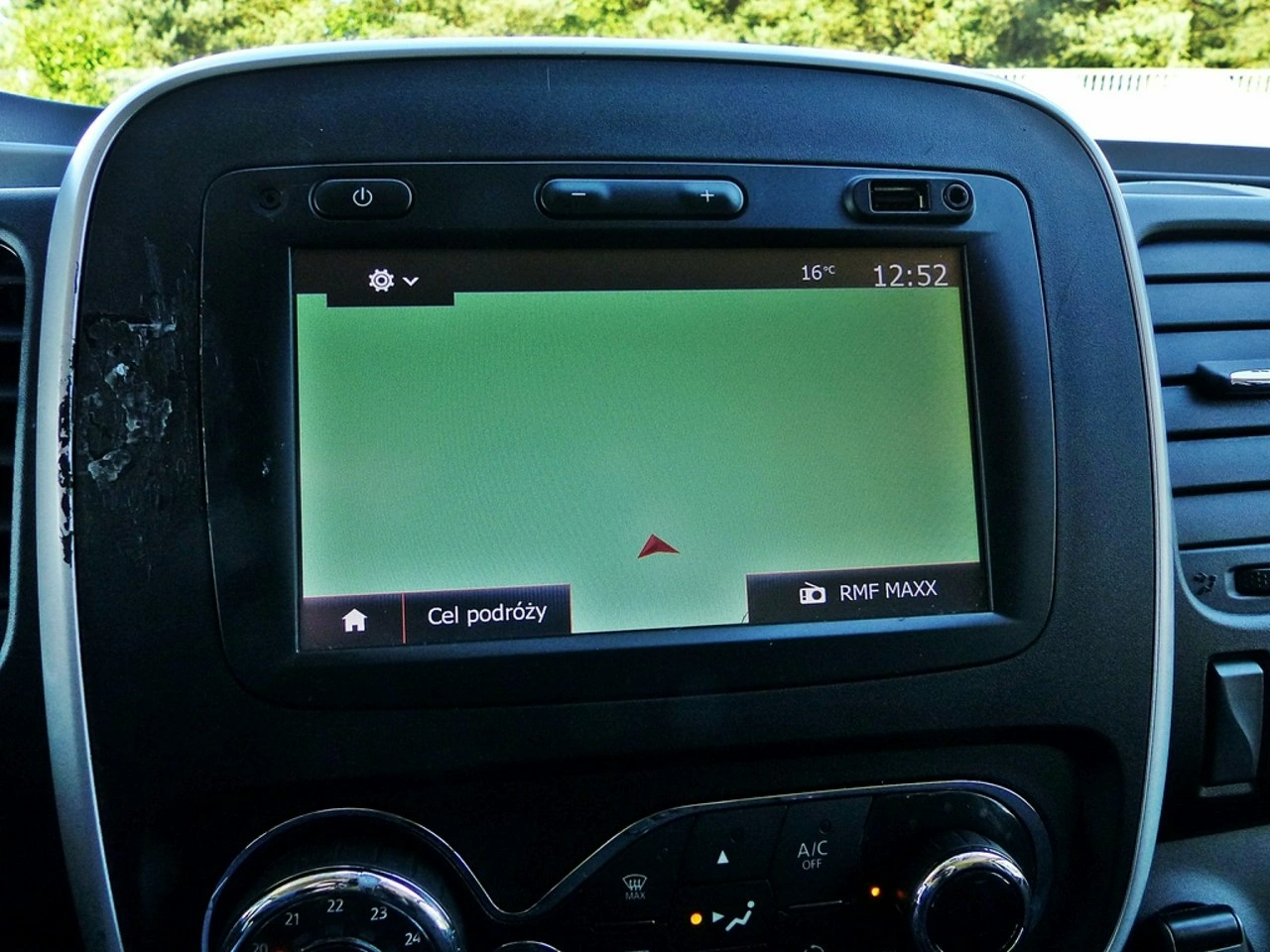 Renault Trafic - Zdjęcie 34