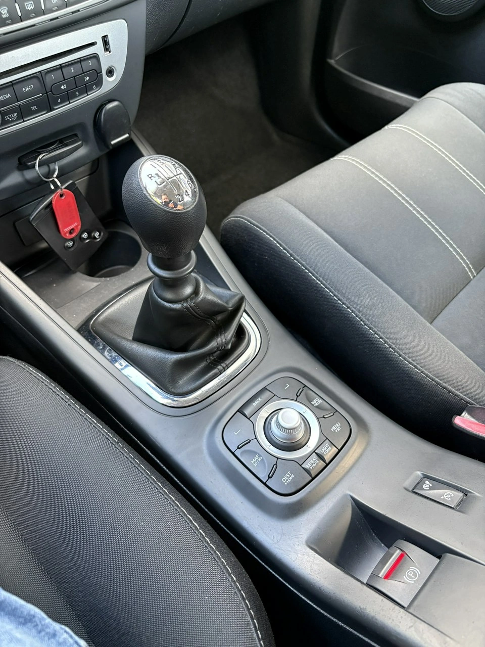 Renault Megane - Zdjęcie 23