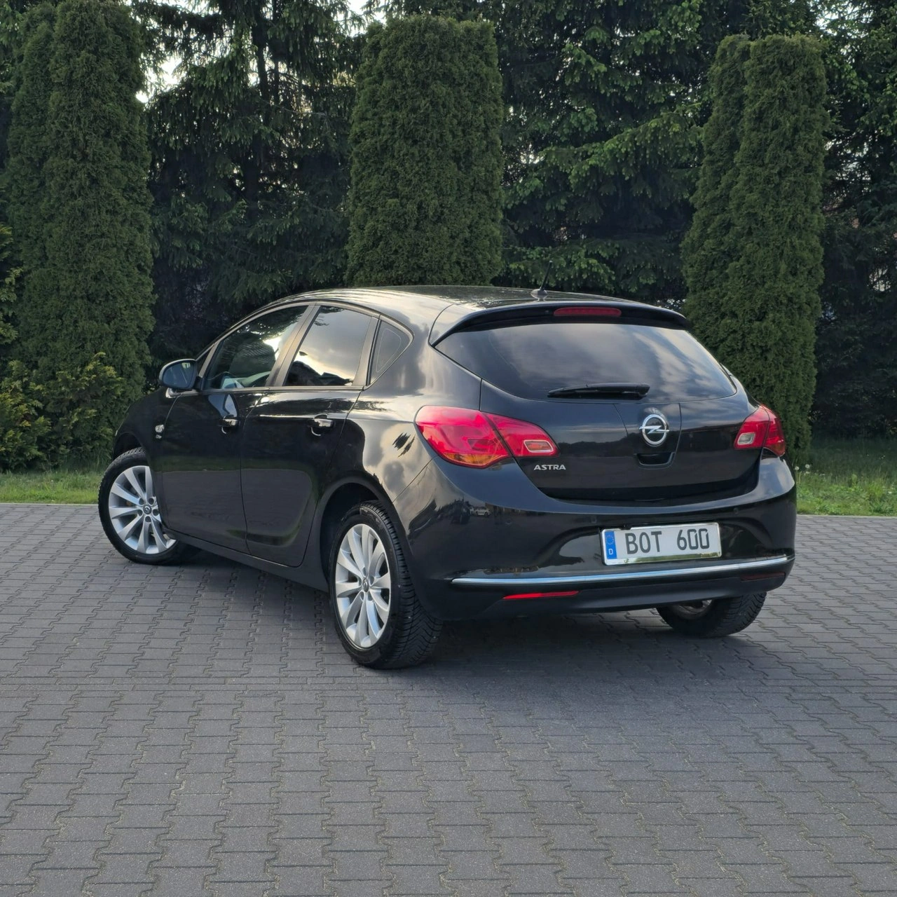 Opel Astra - Zdjęcie 11