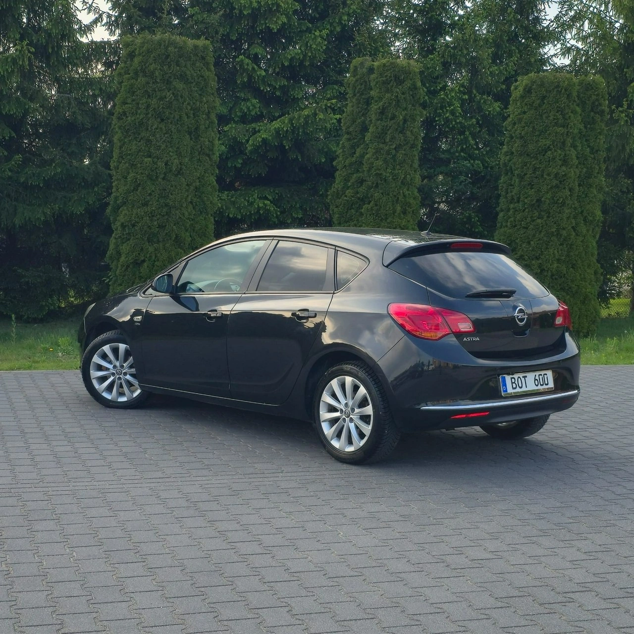 Opel Astra - Zdjęcie 12