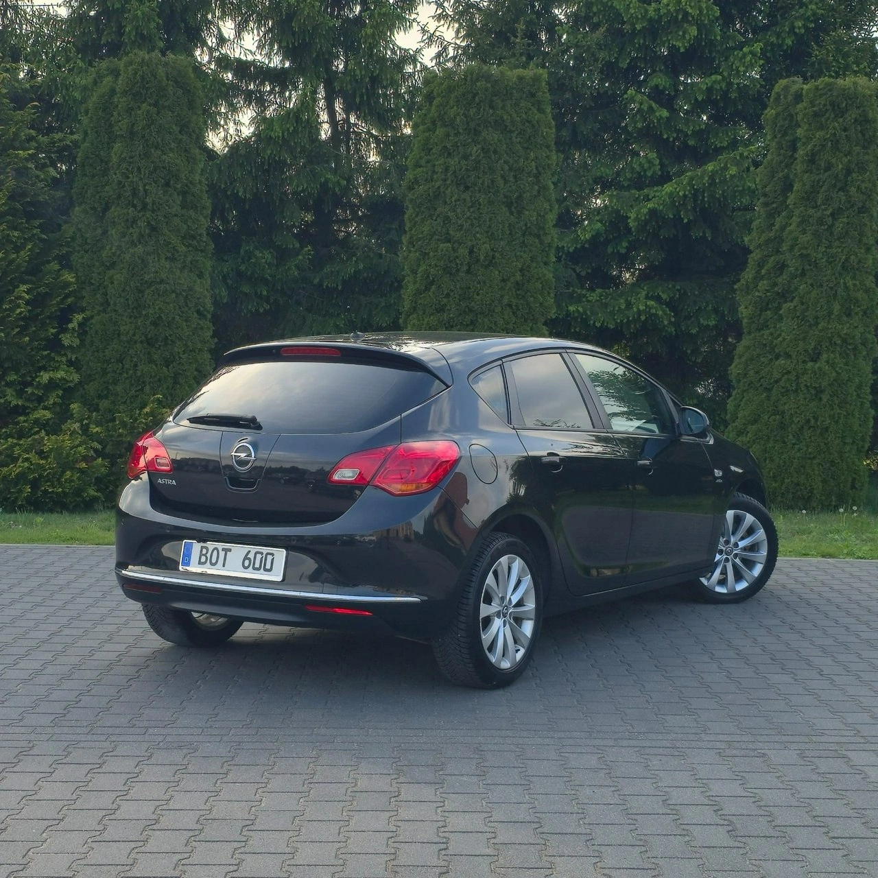 Opel Astra - Zdjęcie 14