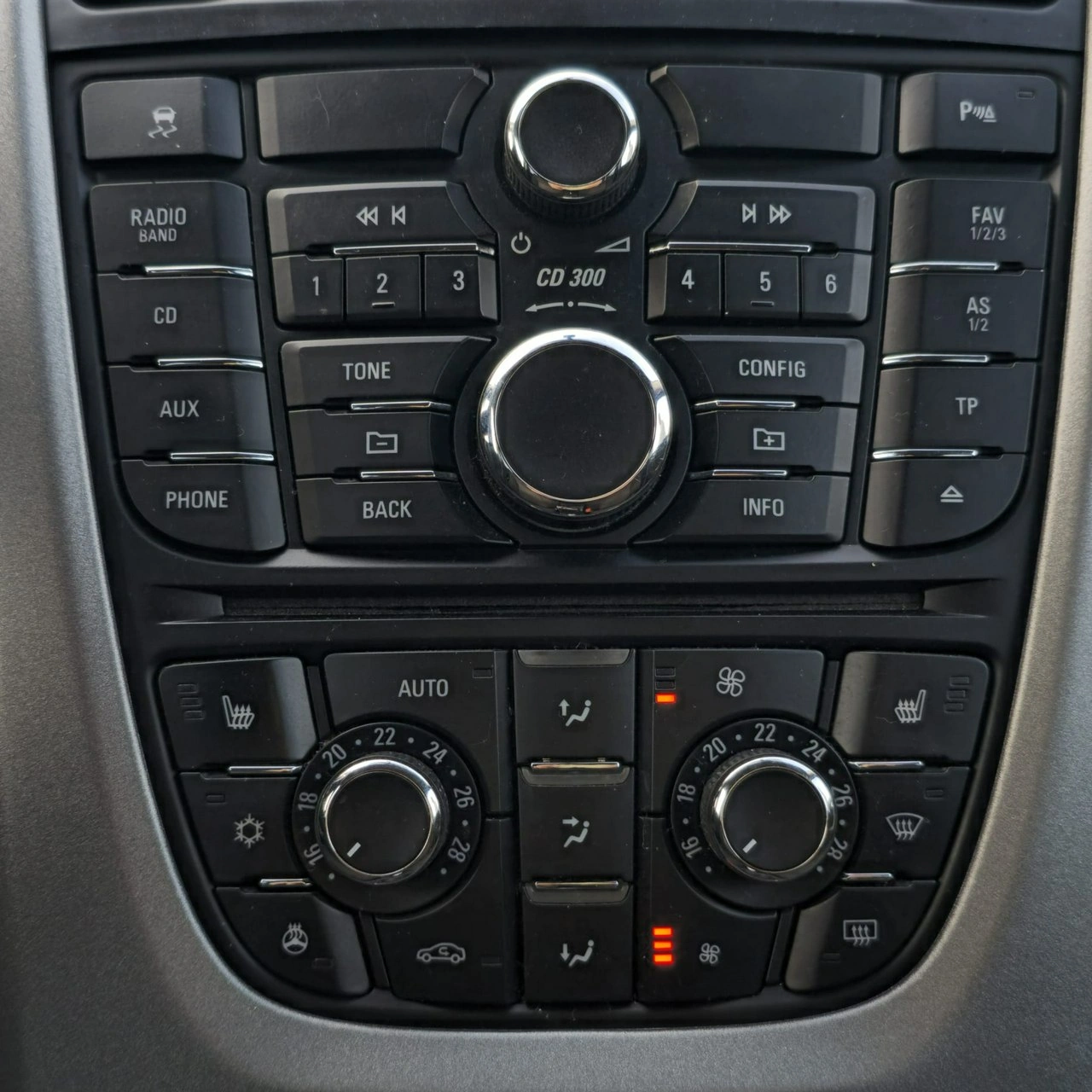 Opel Astra - Zdjęcie 26