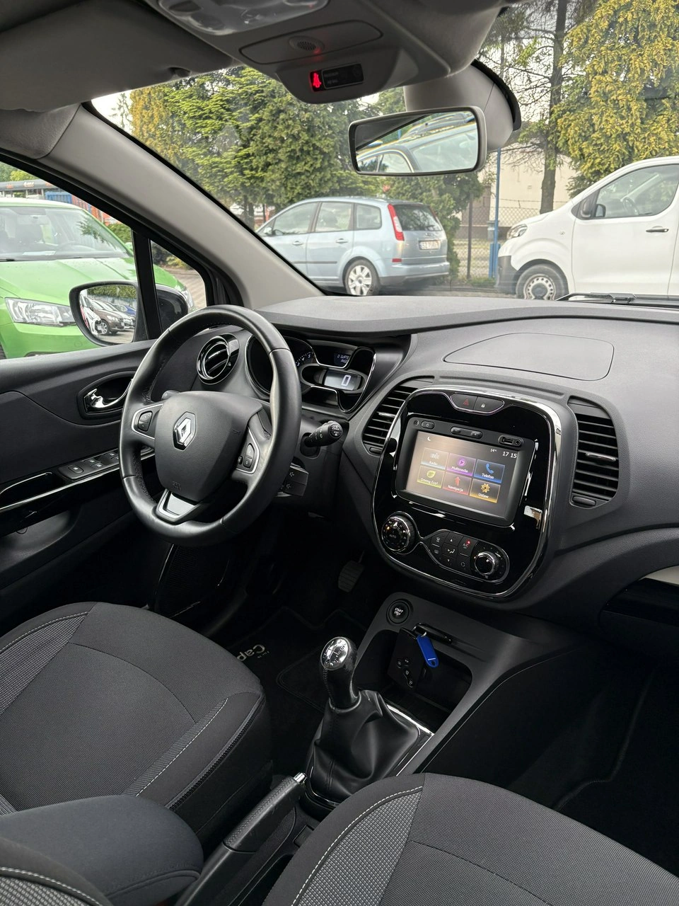 Renault Captur - Zdjęcie 9
