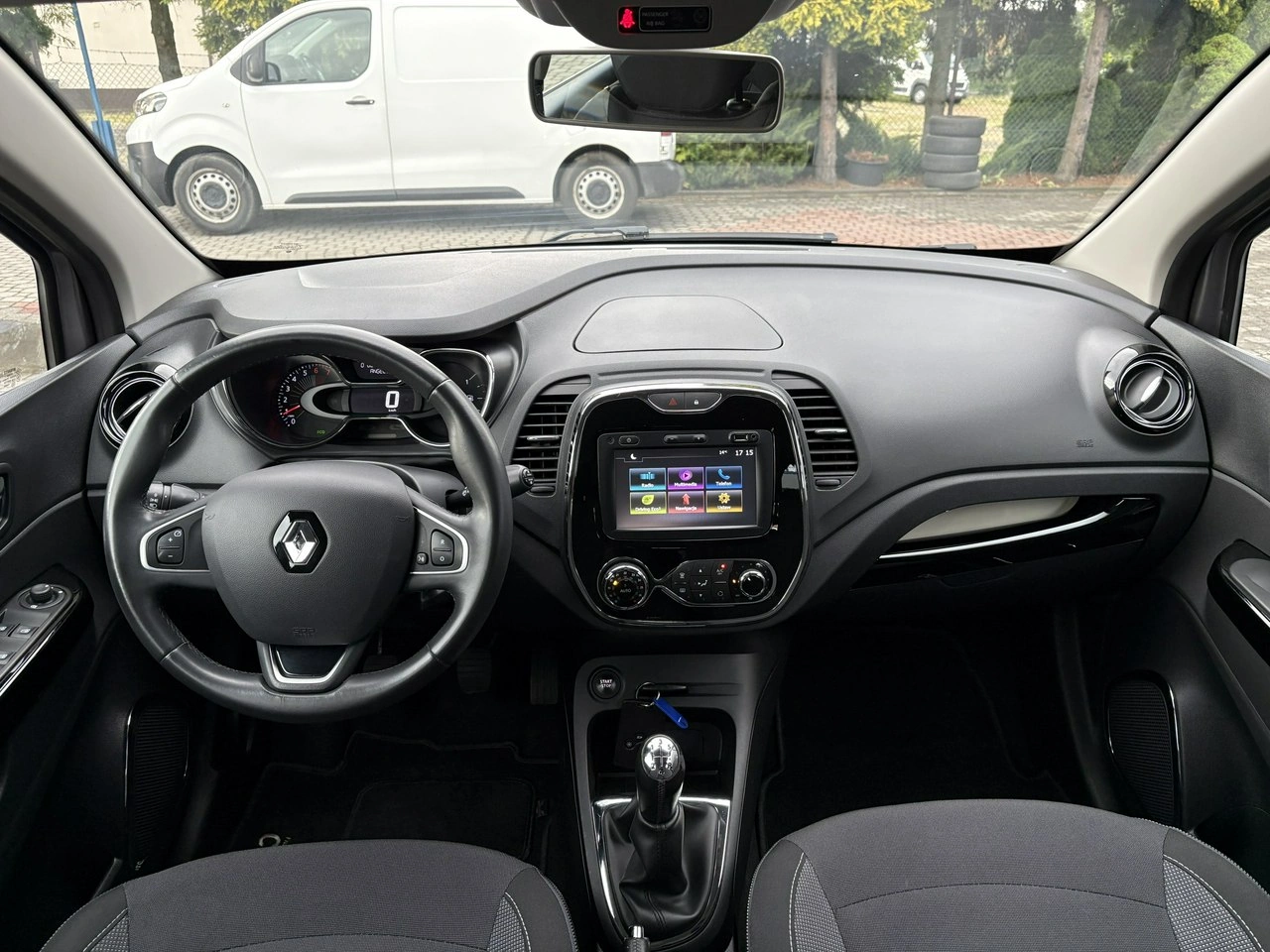 Renault Captur - Zdjęcie 10