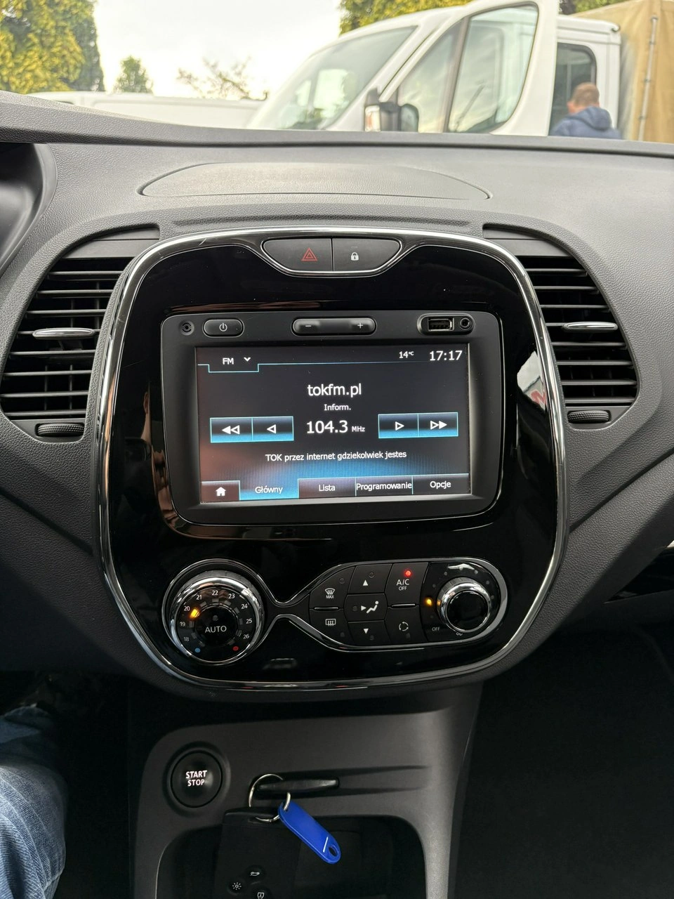 Renault Captur - Zdjęcie 18