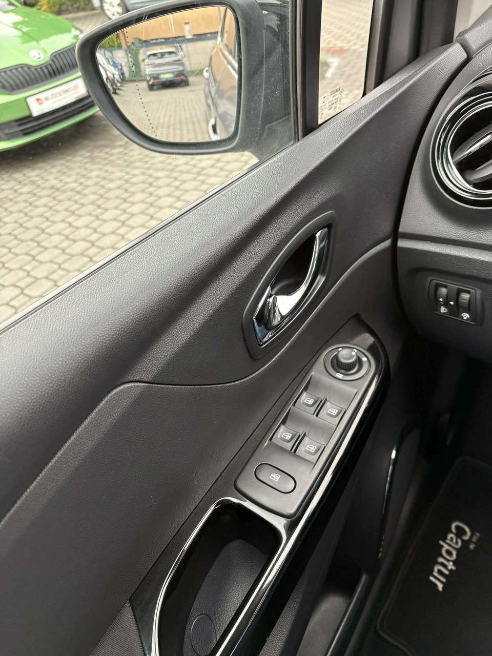 Renault Captur - Zdjęcie 19