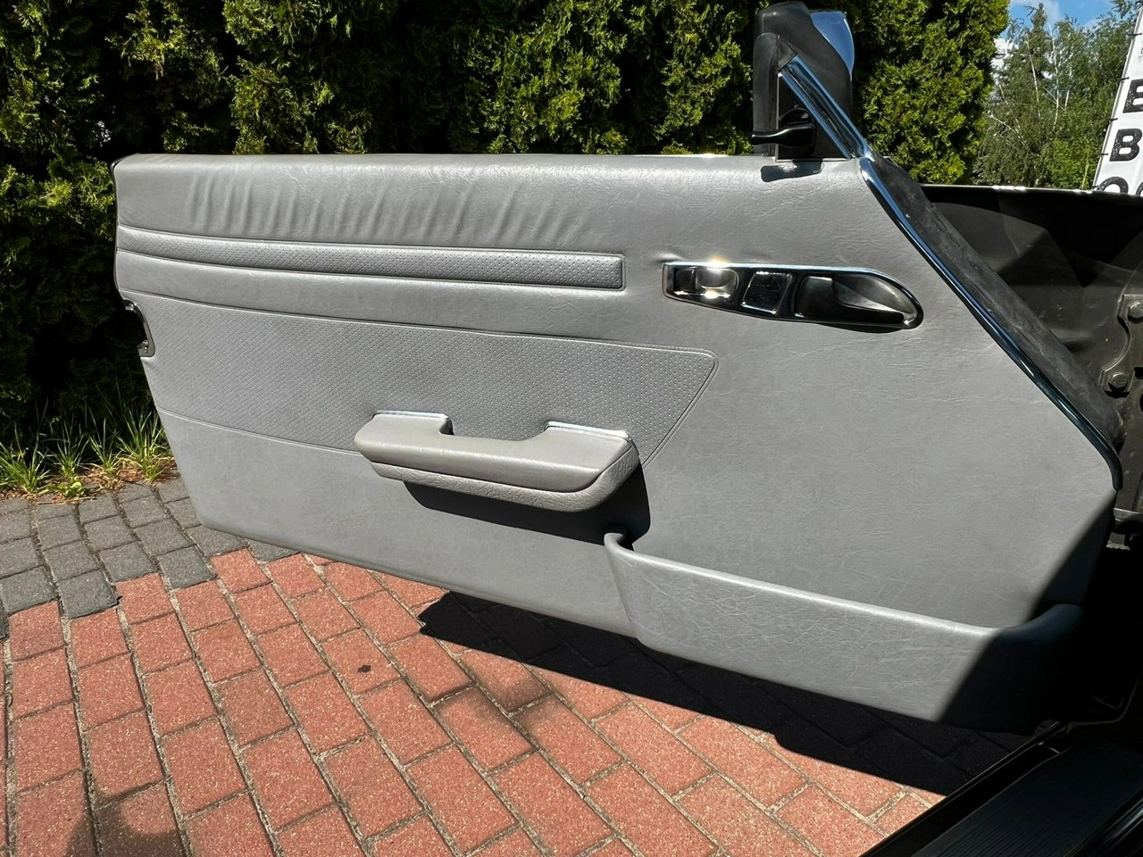 Mercedes SL 560 - Zdjęcie 17