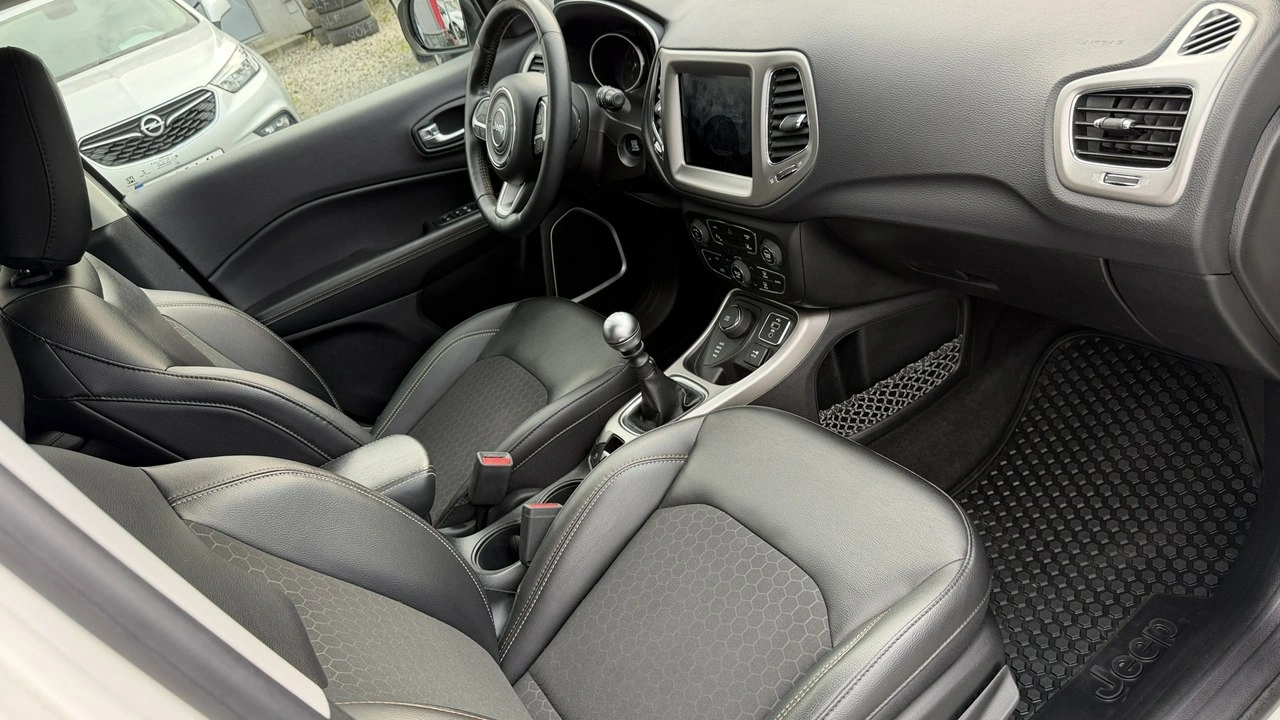 Jeep Compass - Zdjęcie 14