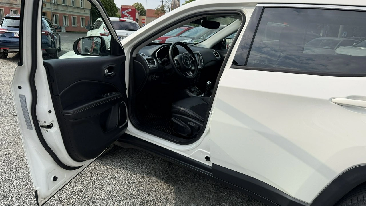 Jeep Compass - Zdjęcie 22