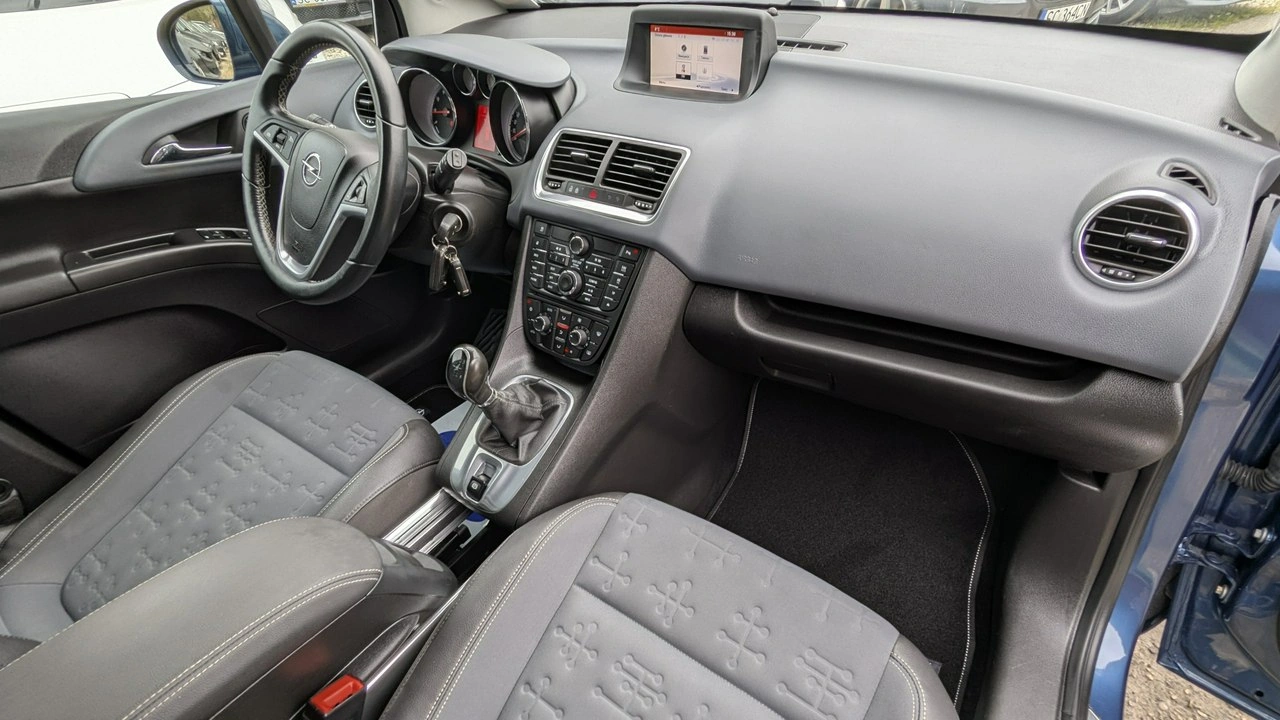 Opel Meriva - Zdjęcie 19