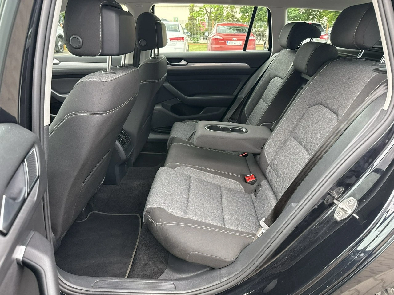 Volkswagen Passat - Zdjęcie 14