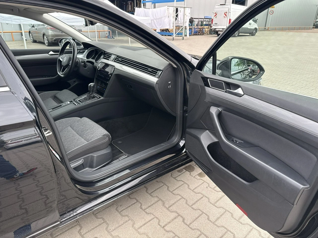 Volkswagen Passat - Zdjęcie 18