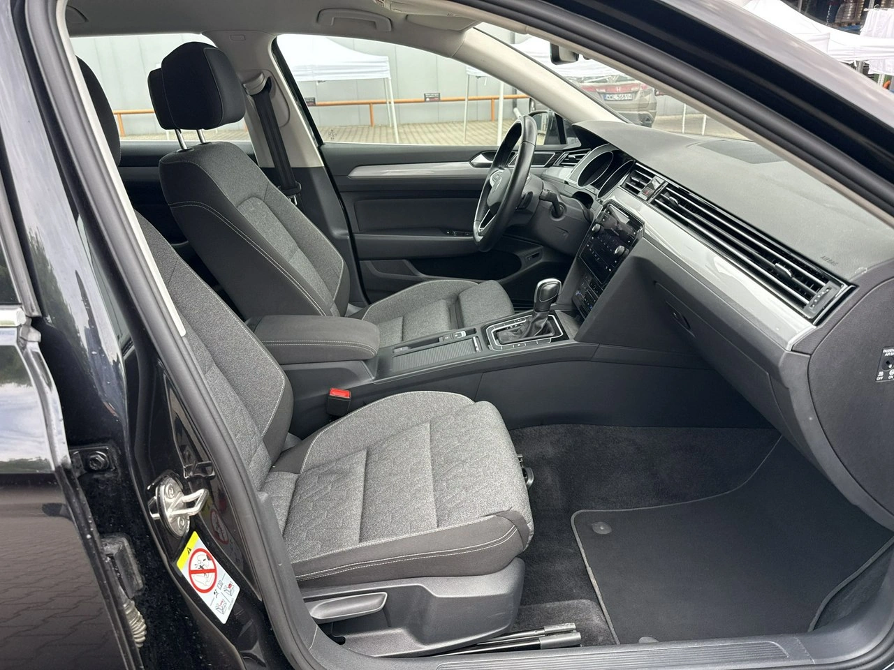 Volkswagen Passat - Zdjęcie 19