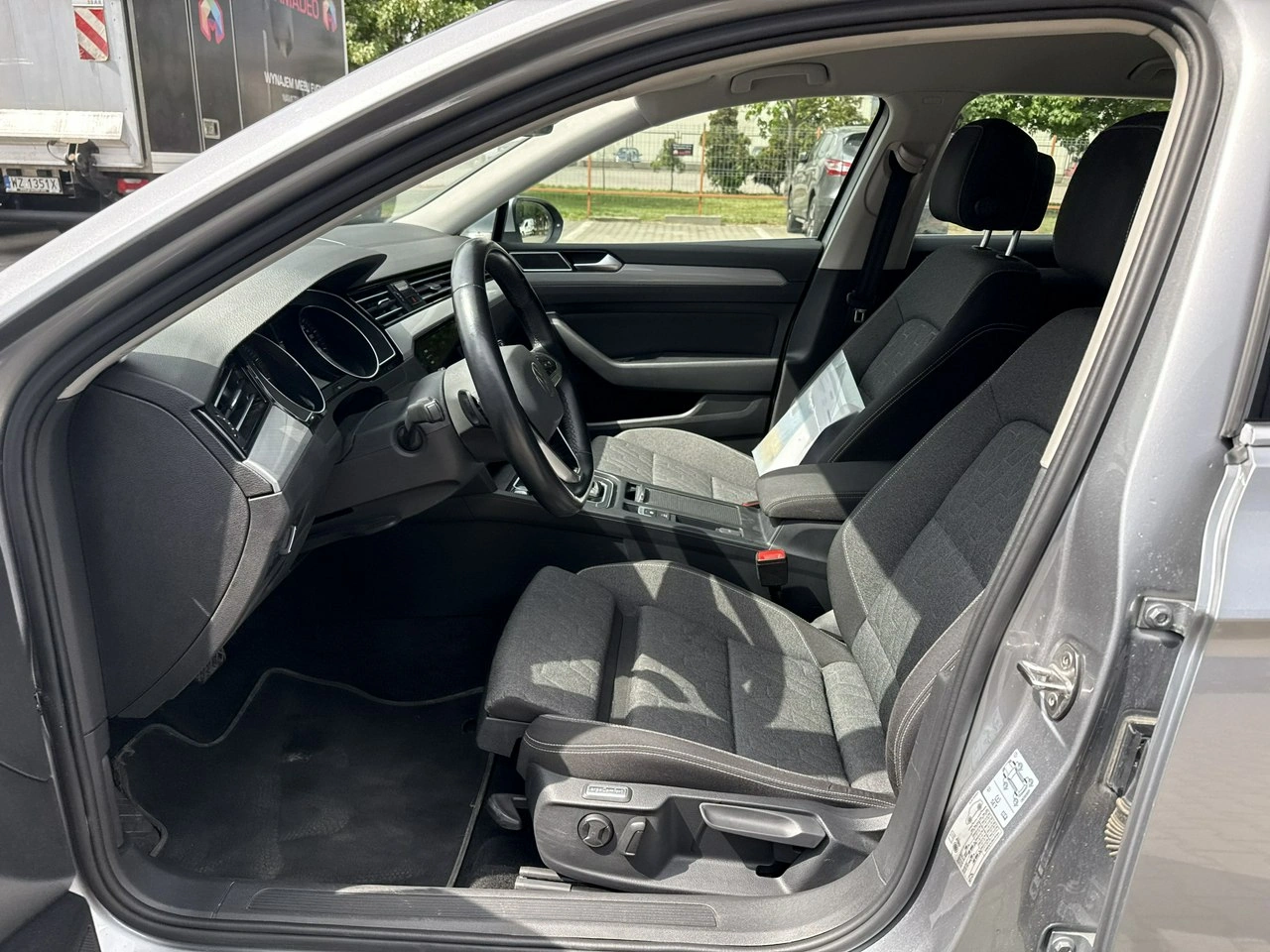Volkswagen Passat - Zdjęcie 10