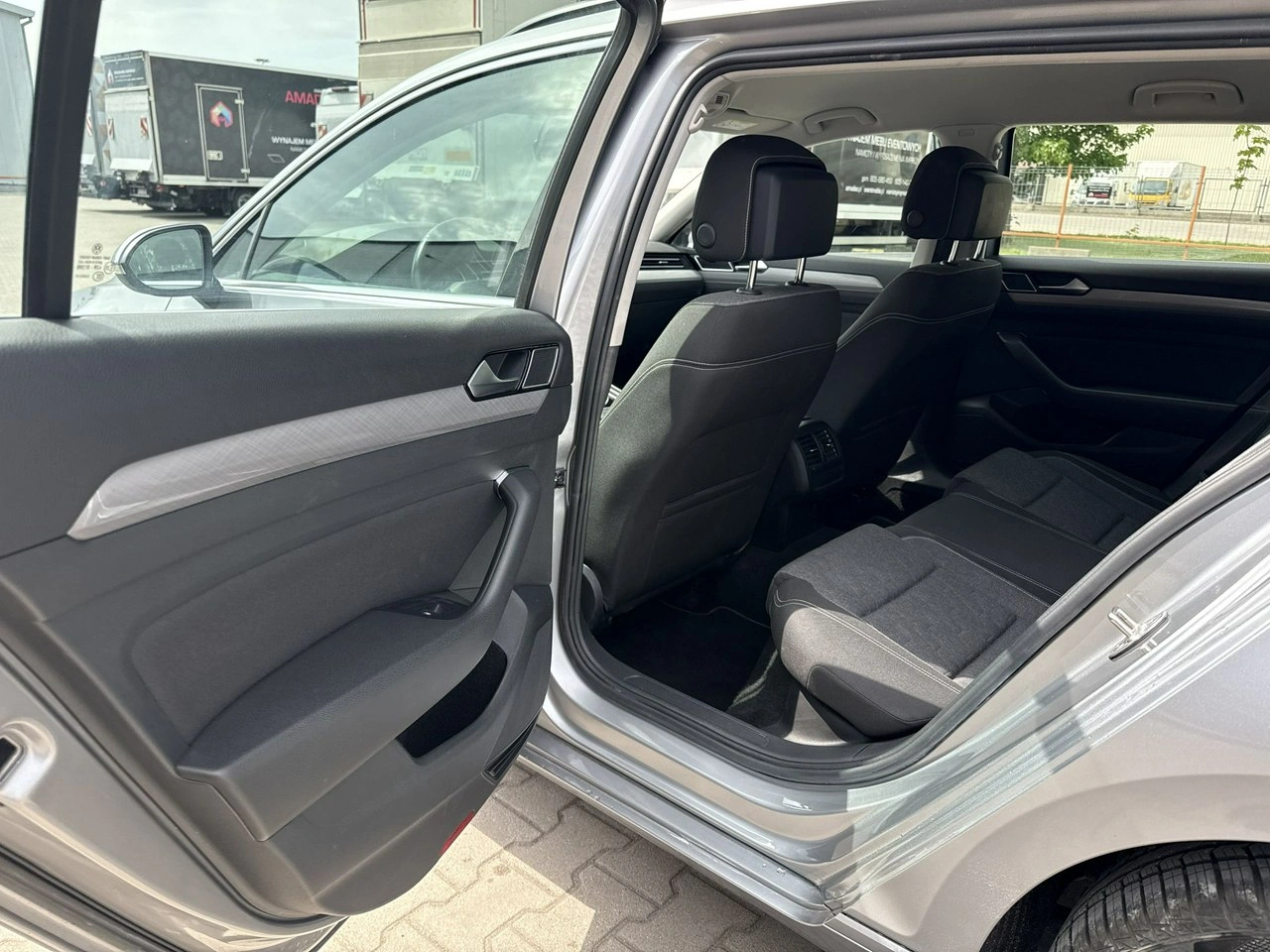Volkswagen Passat - Zdjęcie 13