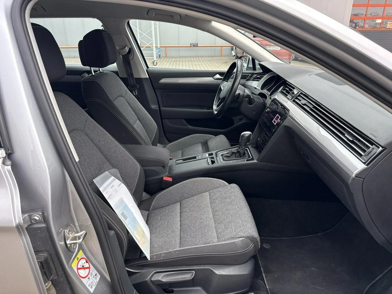 Volkswagen Passat - Zdjęcie 19