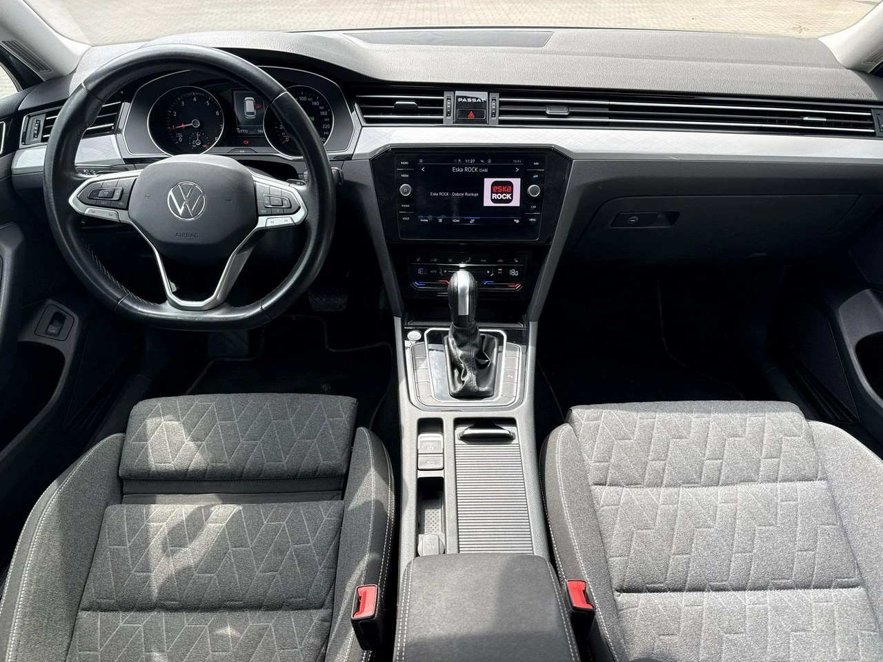 Volkswagen Passat - Zdjęcie 21