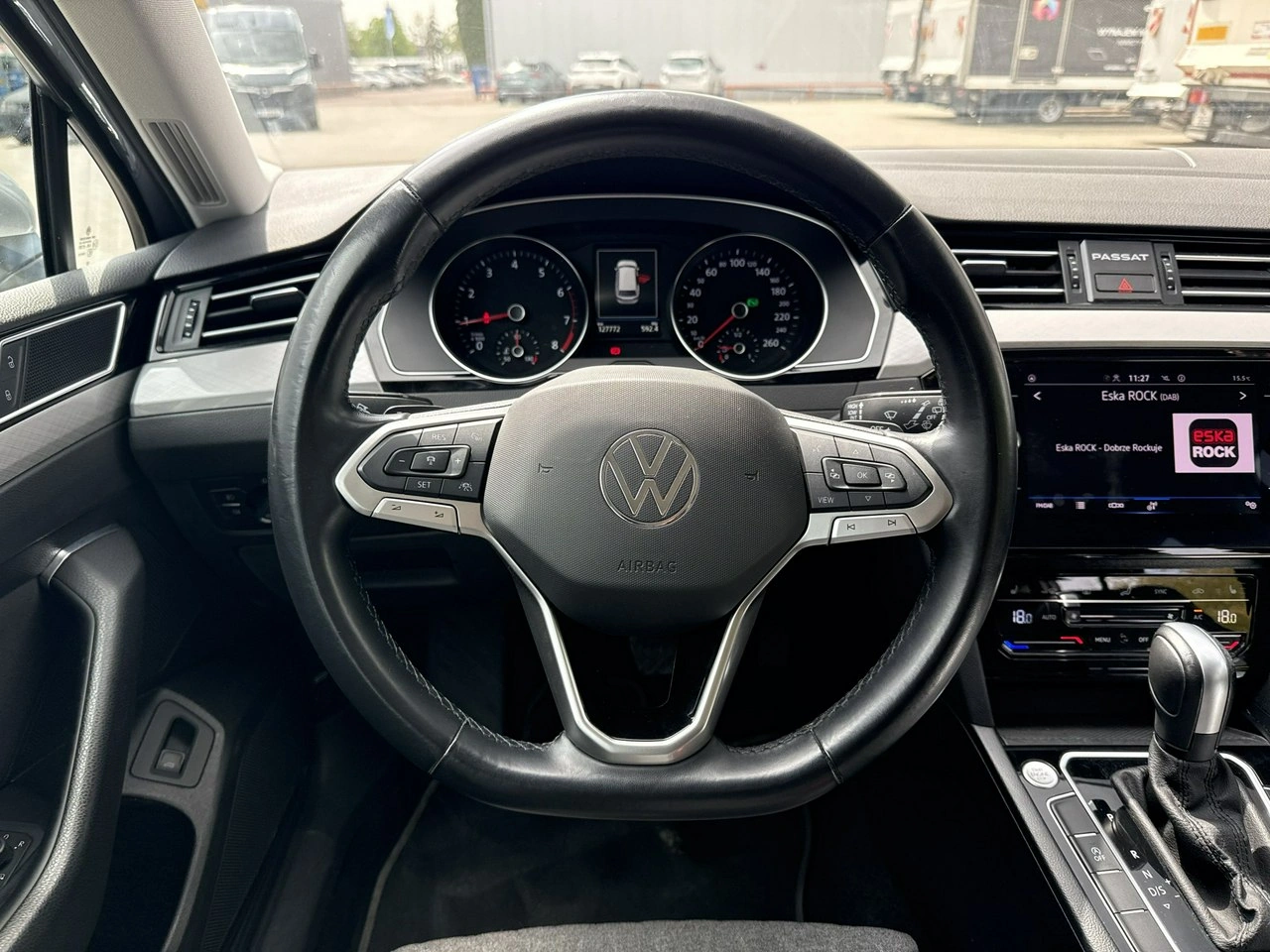 Volkswagen Passat - Zdjęcie 23