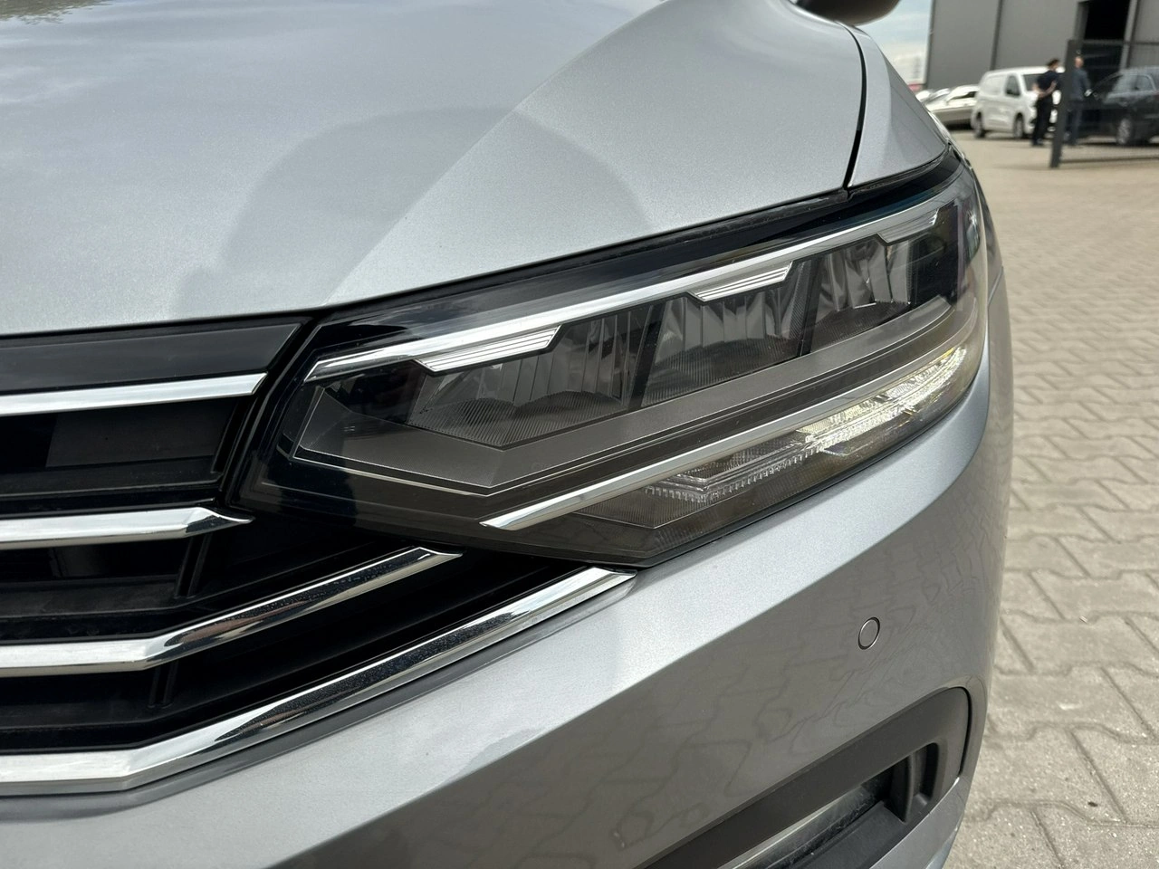 Volkswagen Passat - Zdjęcie 8
