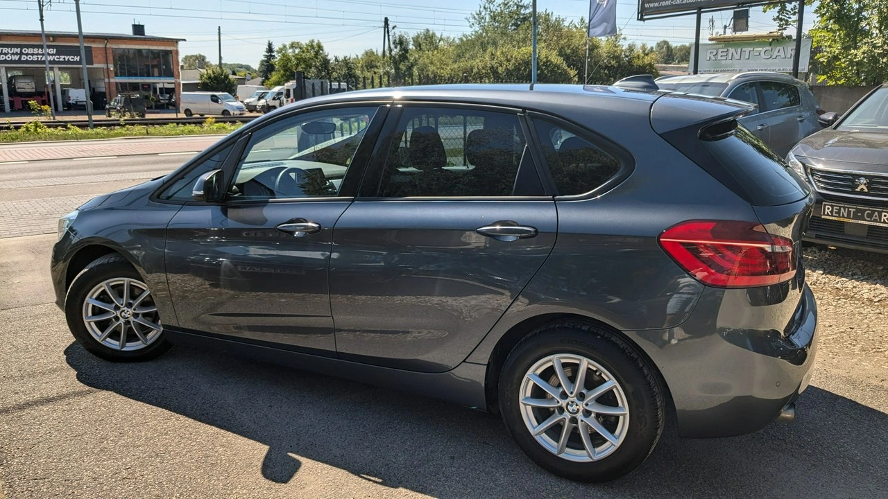 BMW 216 - Zdjęcie 6