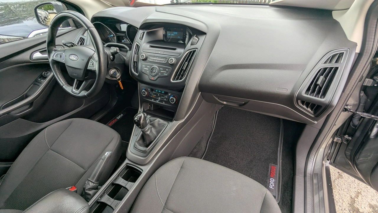 Ford Focus - Zdjęcie 16