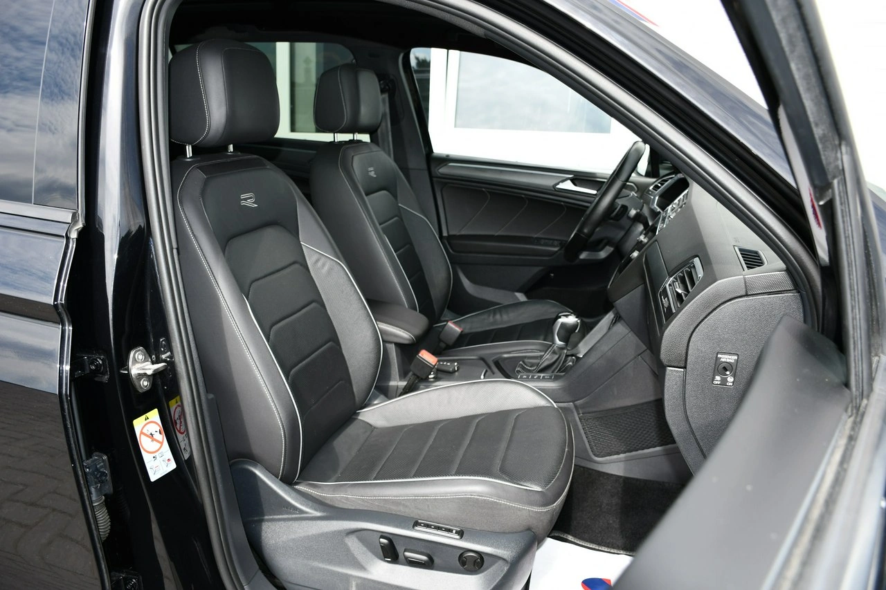 Volkswagen Tiguan Allspace - Zdjęcie 30