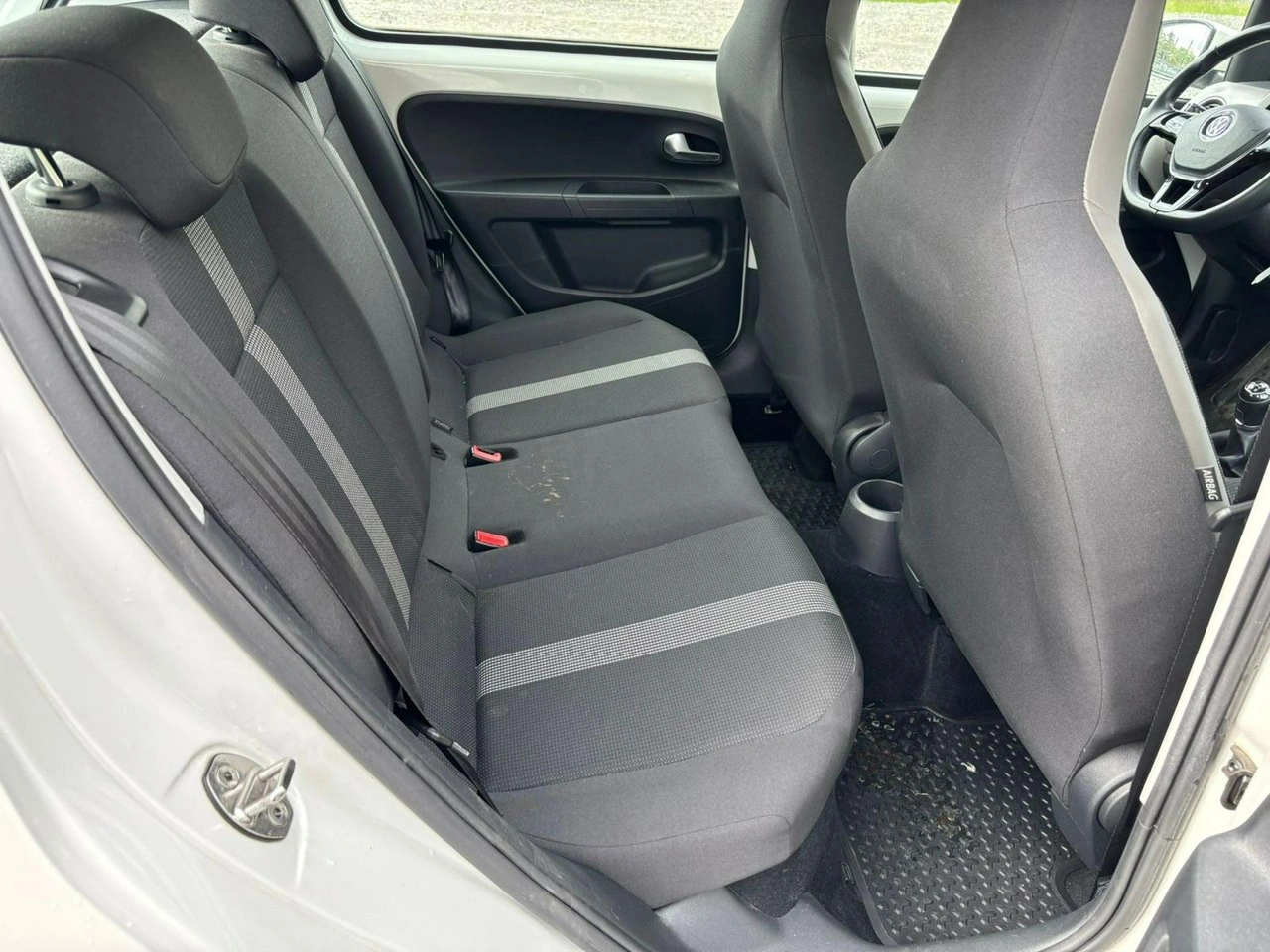 Volkswagen up! - Zdjęcie 13