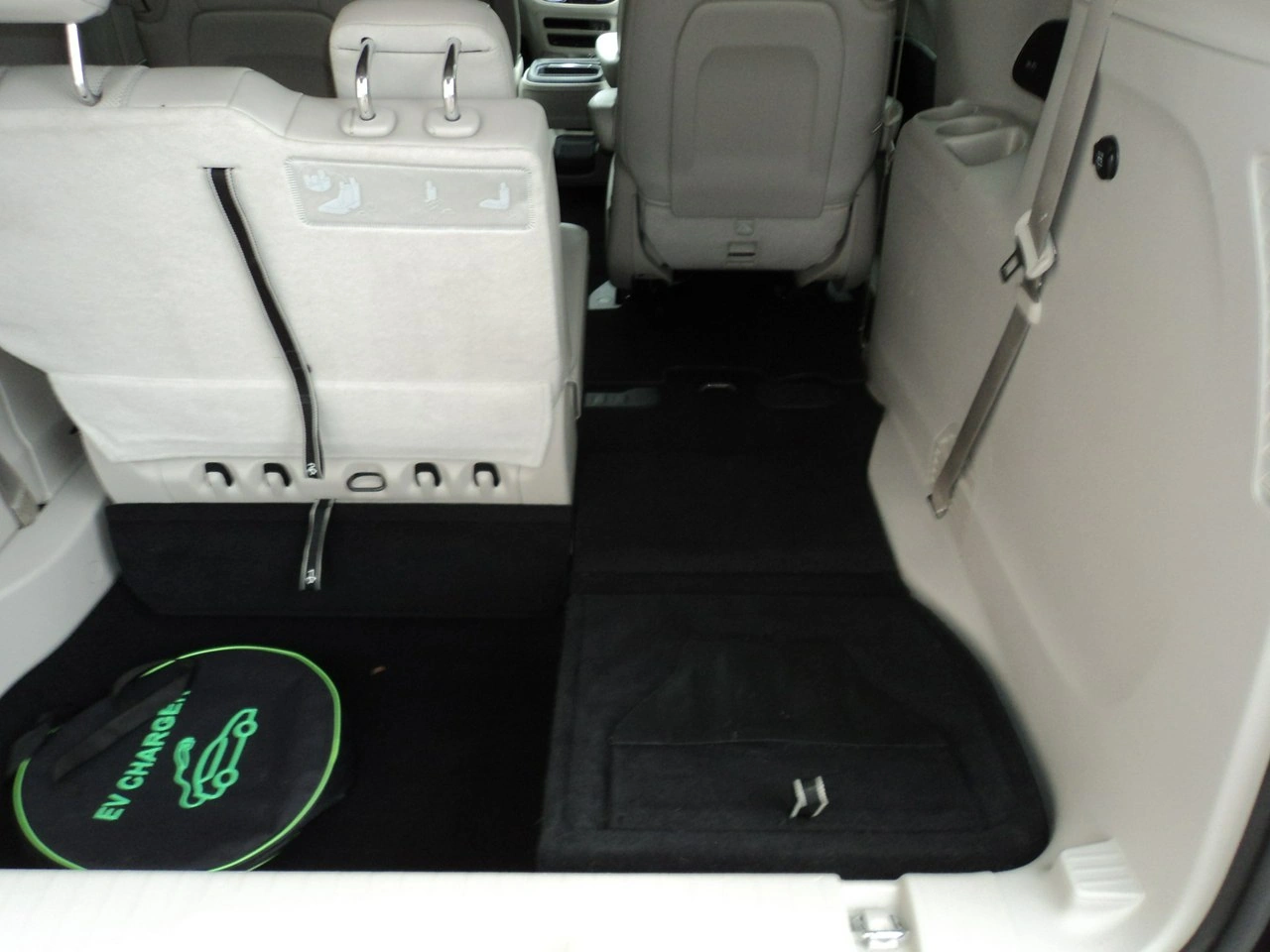 Chrysler Pacifica - Zdjęcie 10