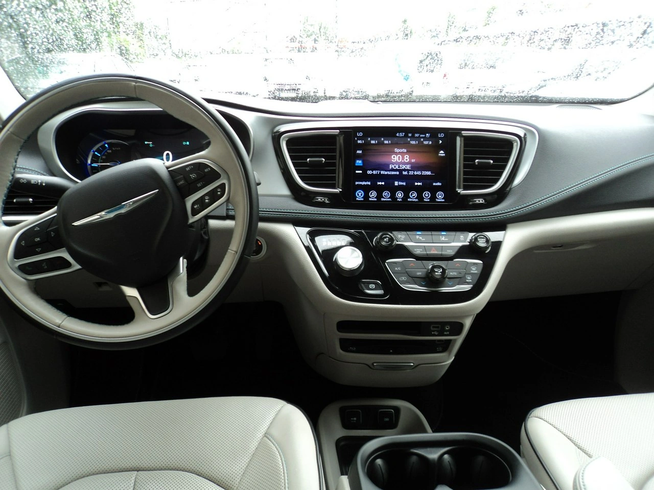 Chrysler Pacifica - Zdjęcie 12