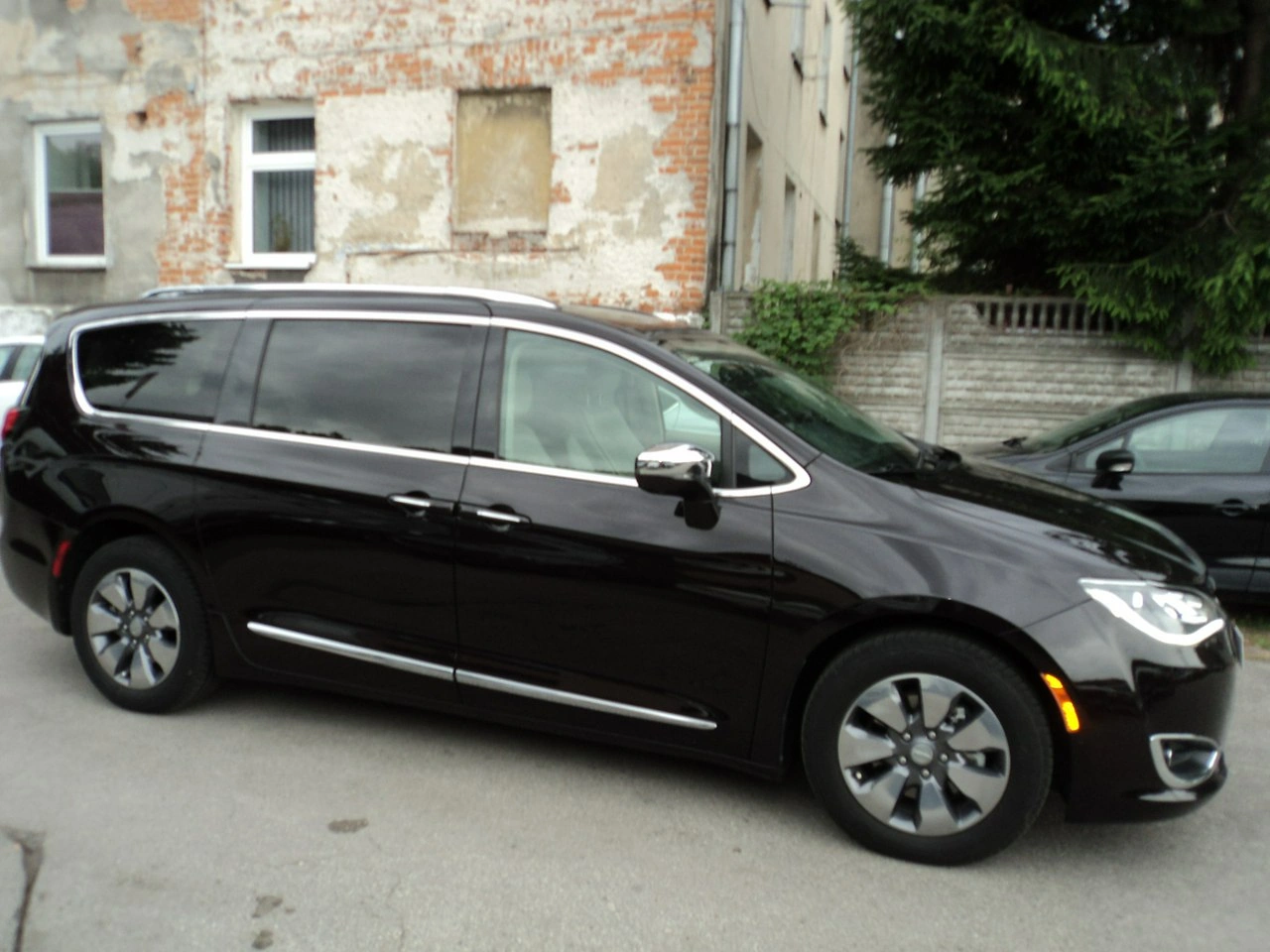 Chrysler Pacifica - Zdjęcie 3