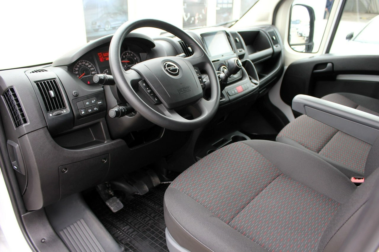 Opel Movano - Zdjęcie 12