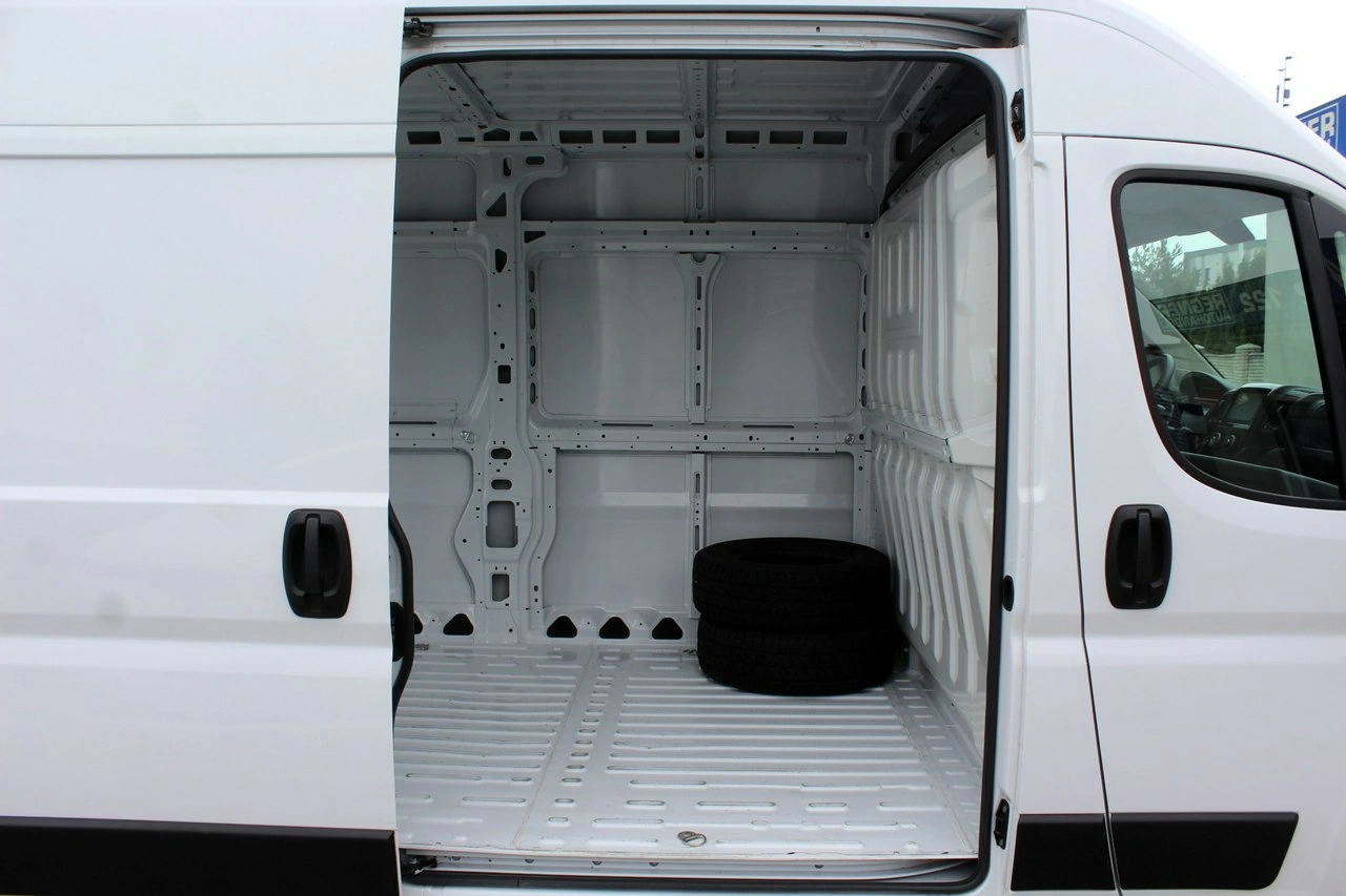 Opel Movano - Zdjęcie 8