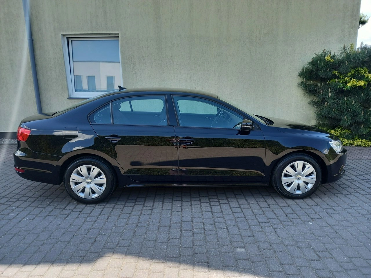 Volkswagen Jetta - Zdjęcie 11