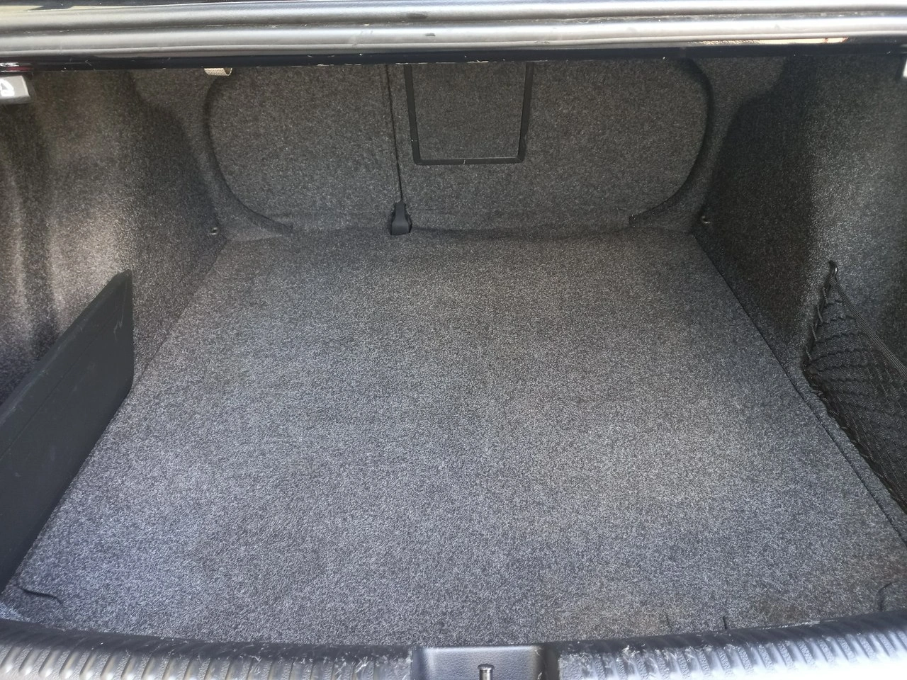 Volkswagen Jetta - Zdjęcie 15