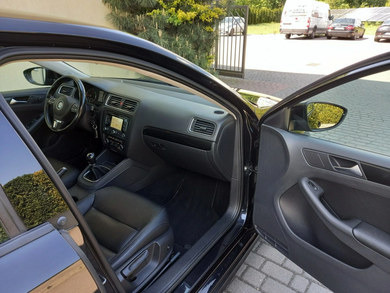 Volkswagen Jetta - Zdjęcie 20
