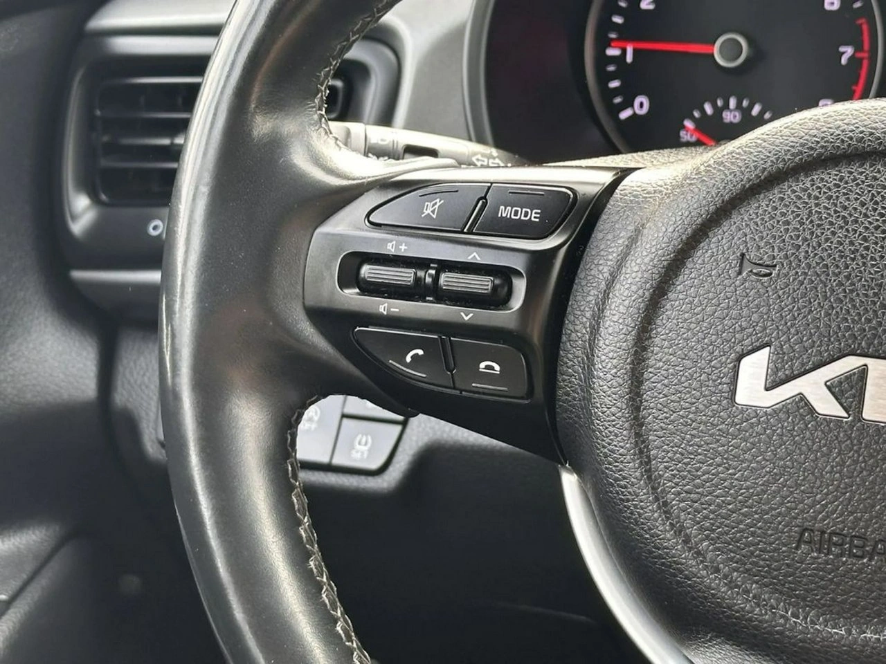 Kia Rio - Zdjęcie 18