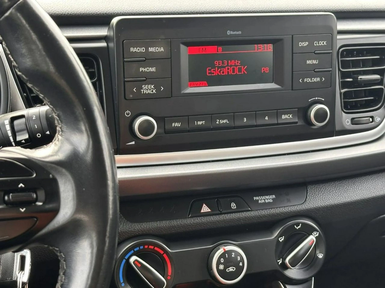 Kia Rio - Zdjęcie 22