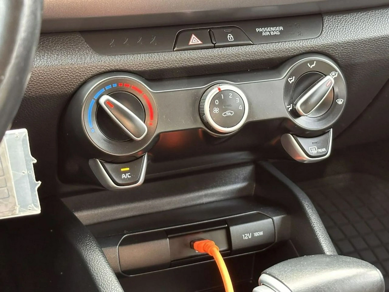 Kia Rio - Zdjęcie 24
