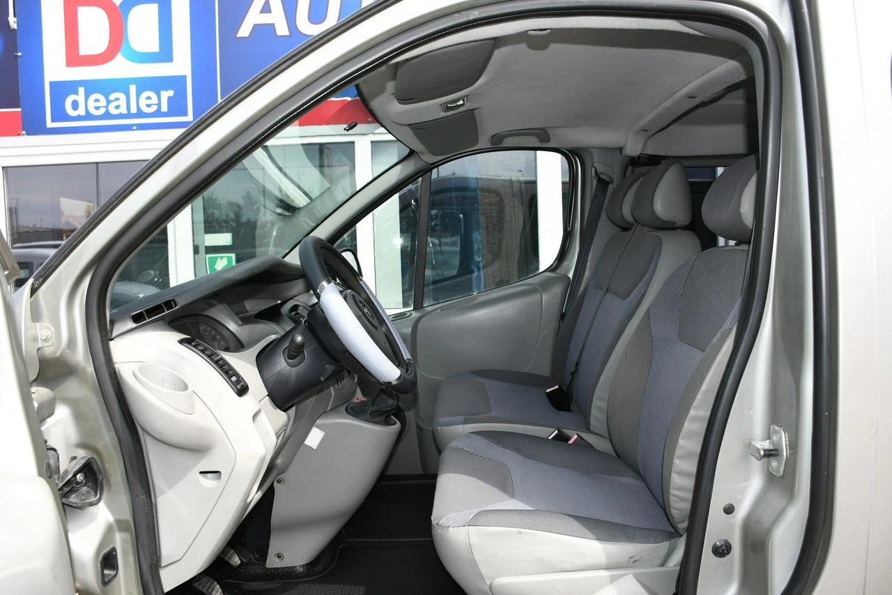 Opel Vivaro - Zdjęcie 16