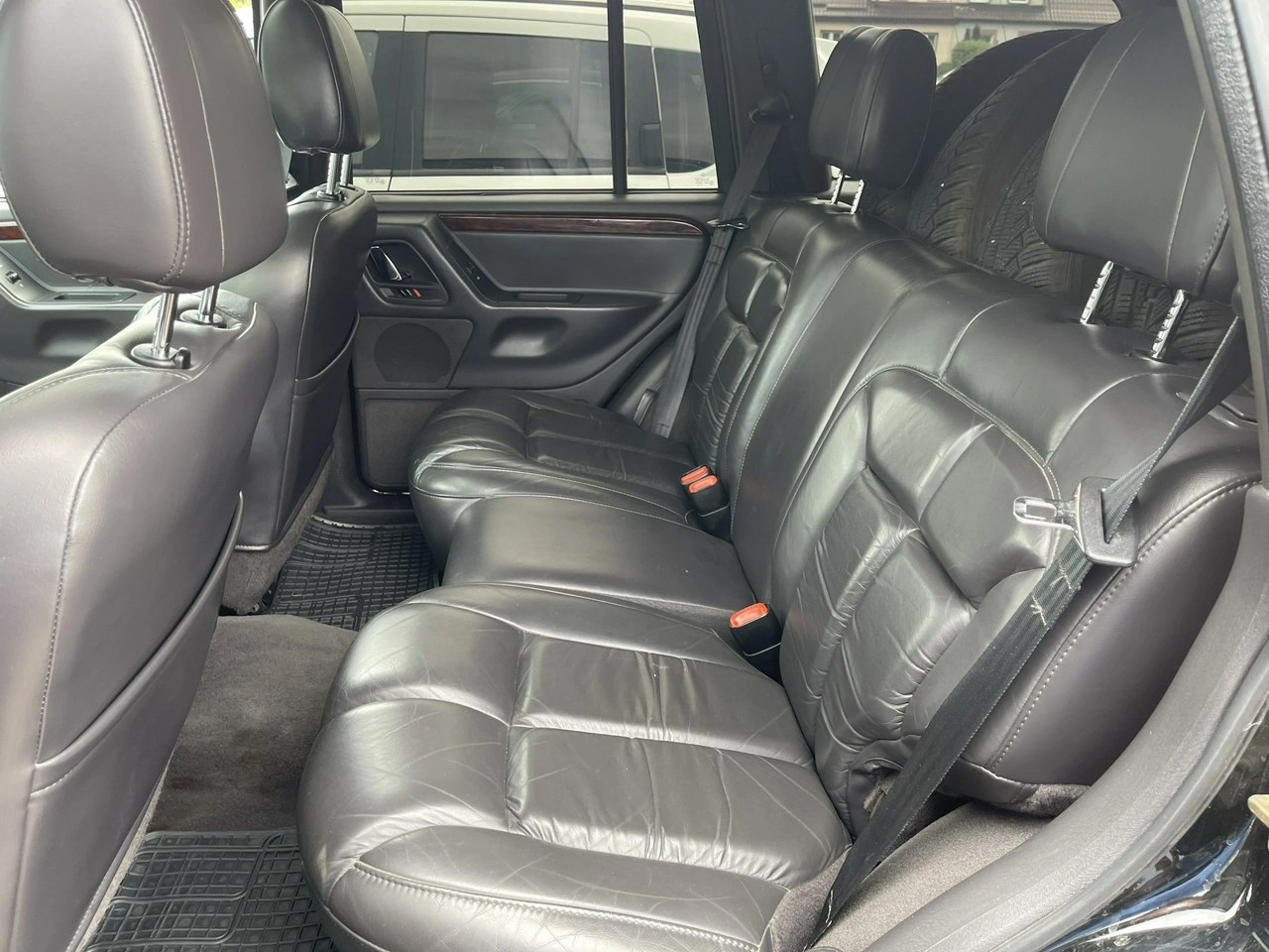 Jeep Grand Cherokee - Zdjęcie 14
