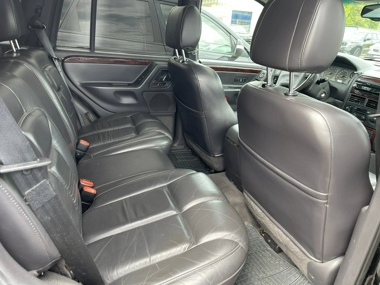 Jeep Grand Cherokee - Zdjęcie 15