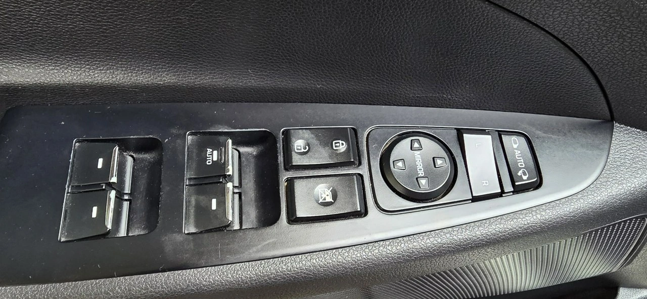 Hyundai Tucson - Zdjęcie 19