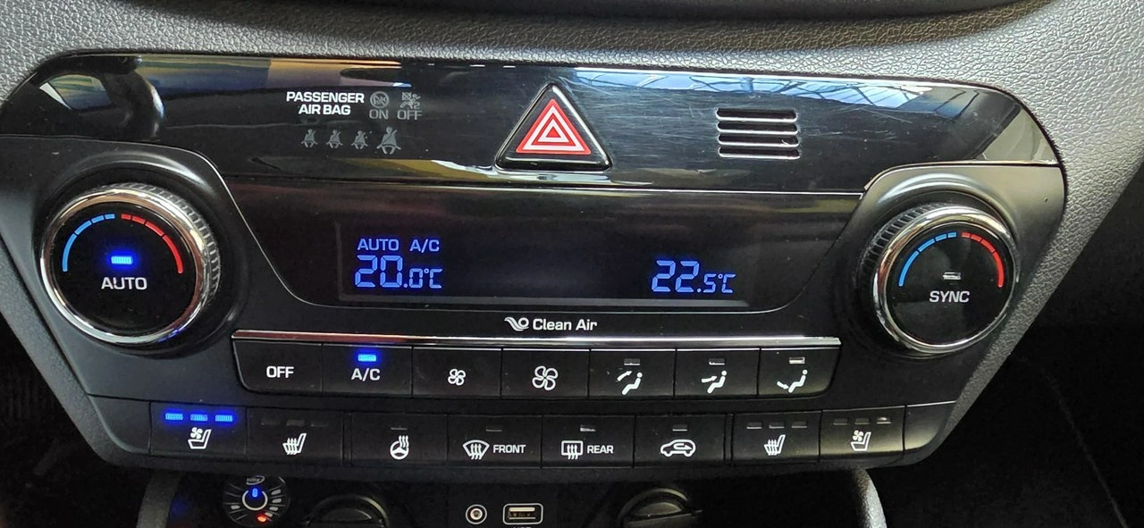 Hyundai Tucson - Zdjęcie 23