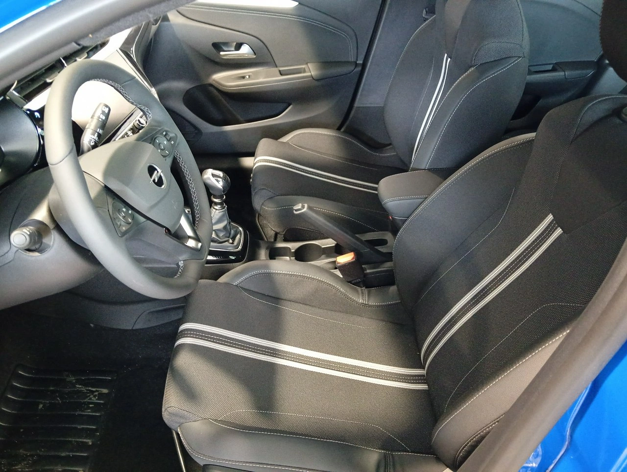 Opel Corsa - Zdjęcie 9