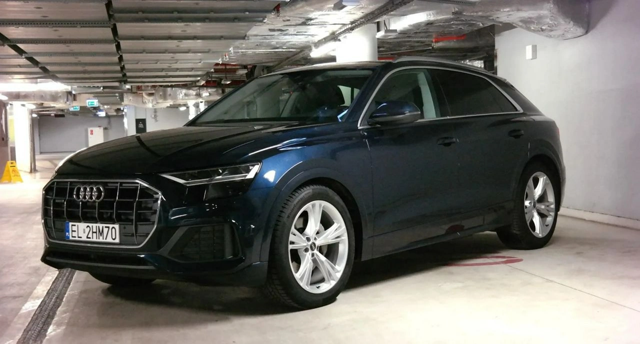 Audi Q8 - Główne zdjęcie