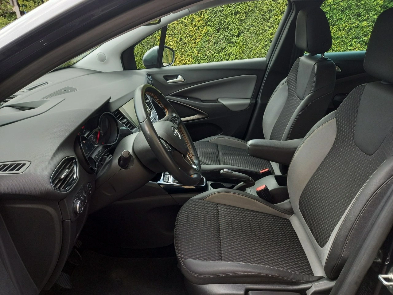 Opel Crossland X - Zdjęcie 28