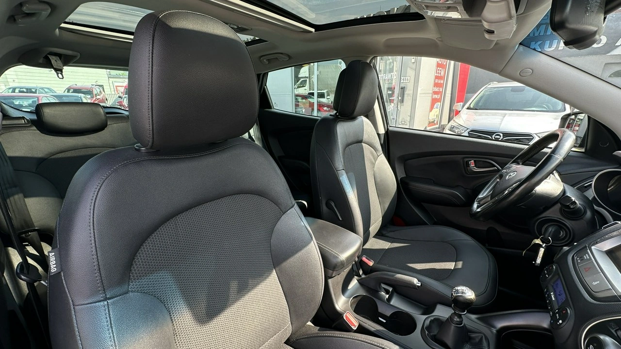 Hyundai ix35 - Zdjęcie 12