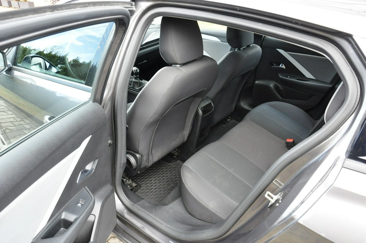 Opel Astra - Zdjęcie 13
